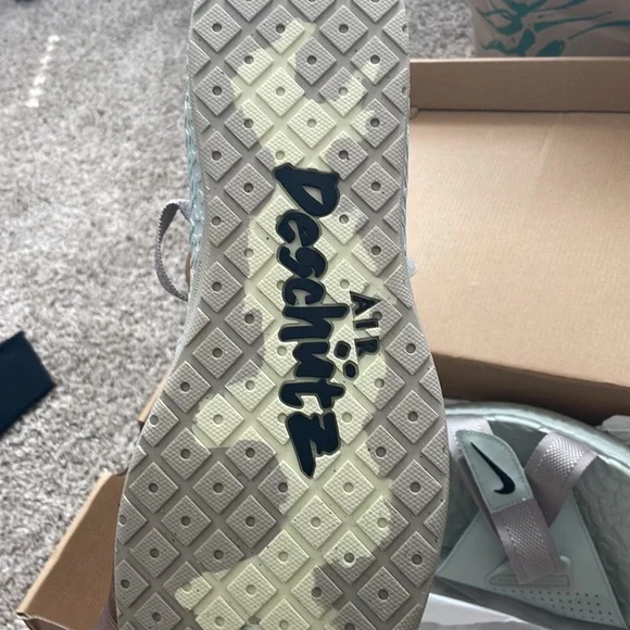 2 pair!! Nike sandals size 15 made for size 14 NEW! - Picture 4 of 5